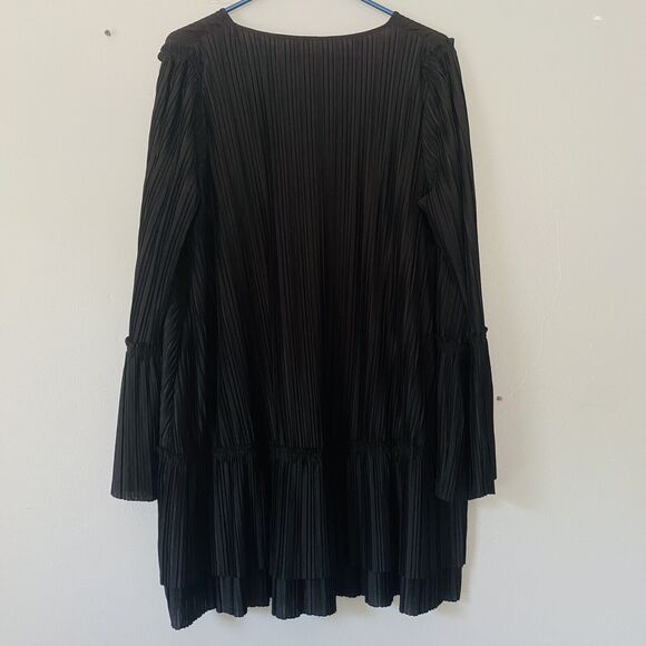 Free People Dress Size Small Mini Black Can't Help It Pleated Bell Sleeve Flowy - Picture 4 of 9